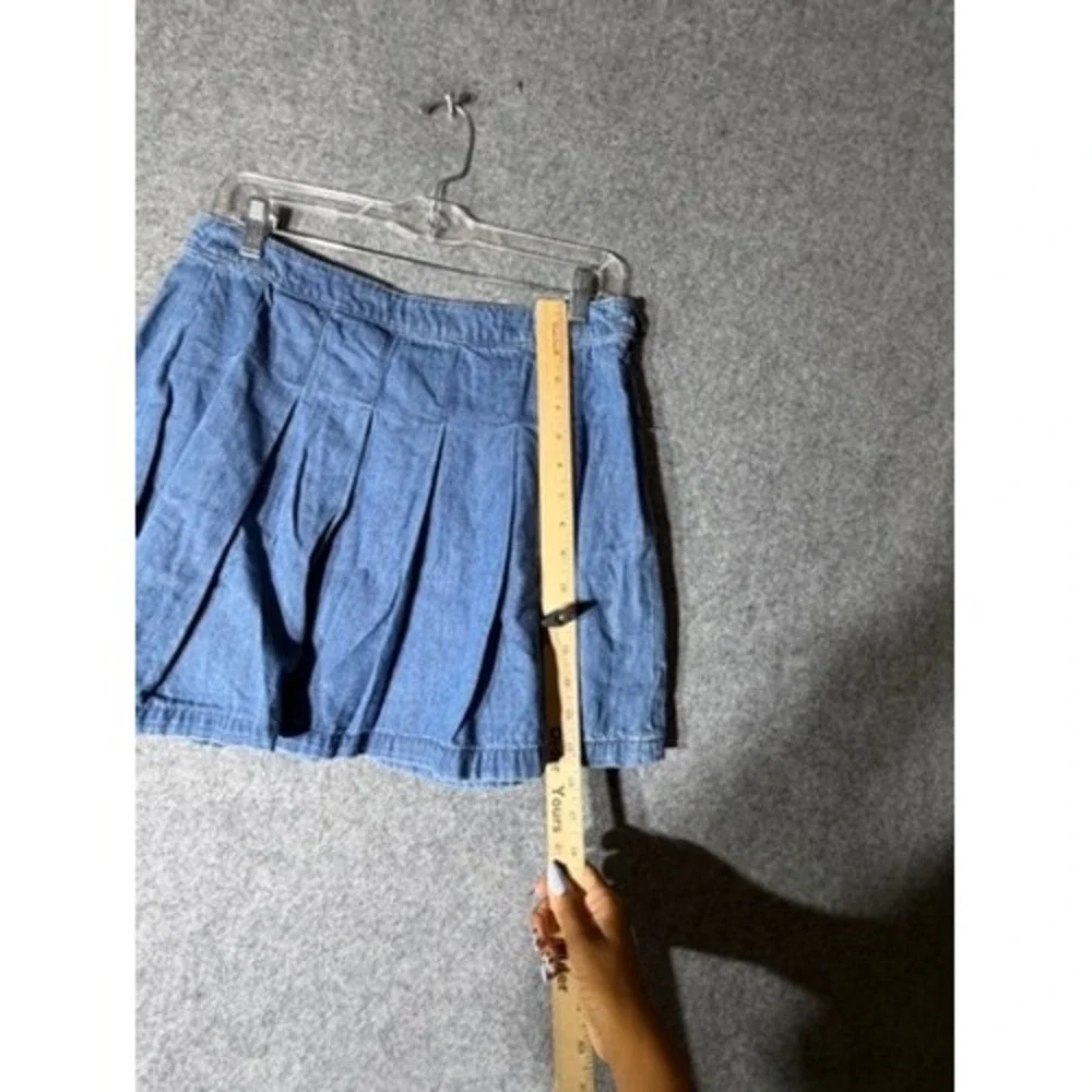 American Eagle Women Blue Pleated Denim Mini Skirt Size 8 Y2K Preppy Schoolgirl